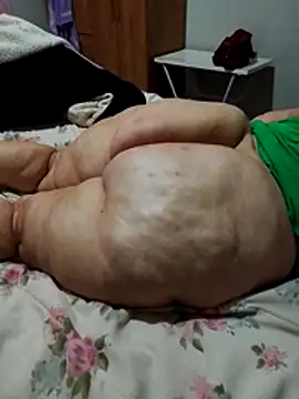 MegaAssMature live
