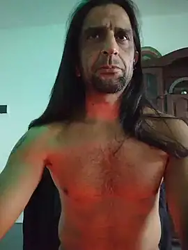 Nightcrawlers live