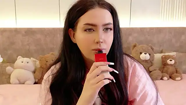 UR_MADDY_ONLINE live