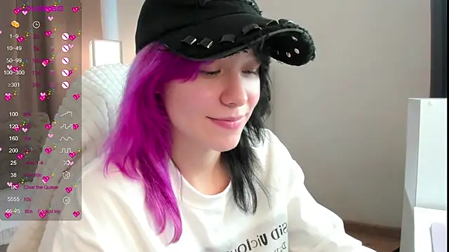 EmilyTrase live