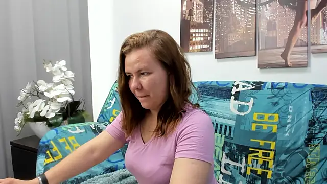 Dear_hollyy live
