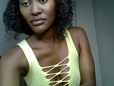 Secretary_sandie live
