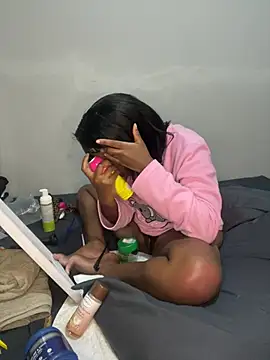 petite_bee live