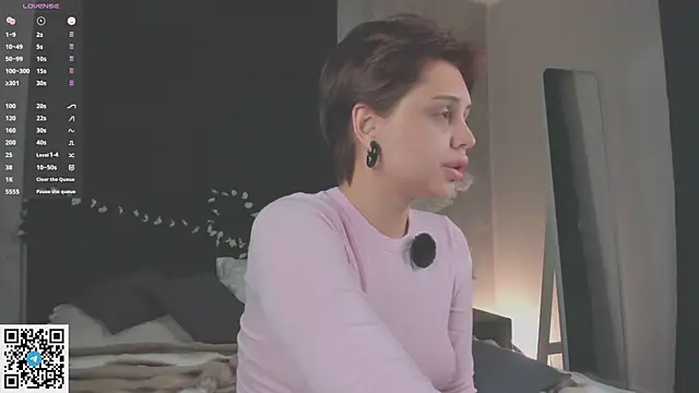 Emmy-Brooks live