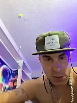 --D-a-D-D-y- live