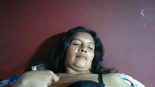 DianaOchoa_ live