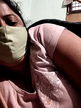 Hot_indian_Milf live