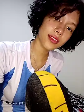 Kittyiyi live
