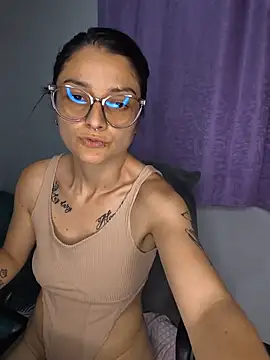 Coralinne__ live
