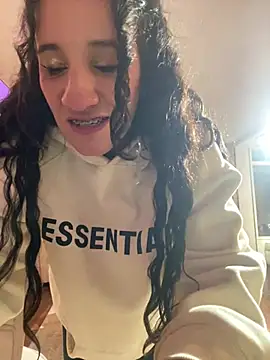 SofiaBrown_Pink live