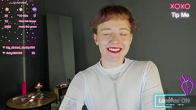 Ricki_Bloom live