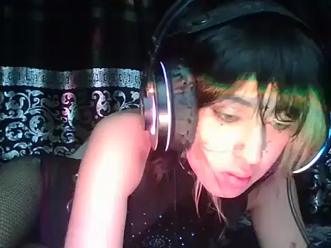 kittenpasive30 live