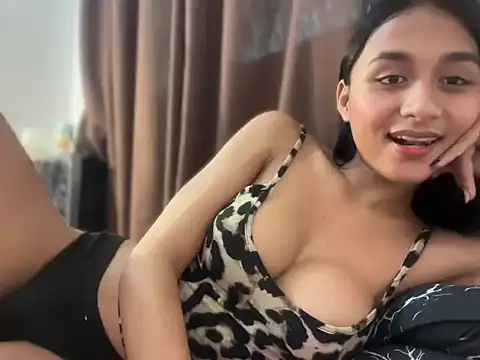 Ur_ts_morenaxx live