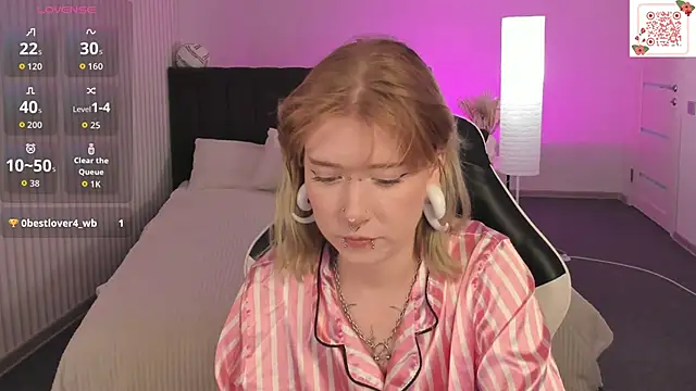 Elira_Vane live