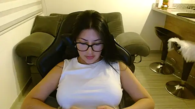 Mia_Paradis live