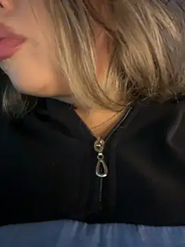 zahra_Jalid live