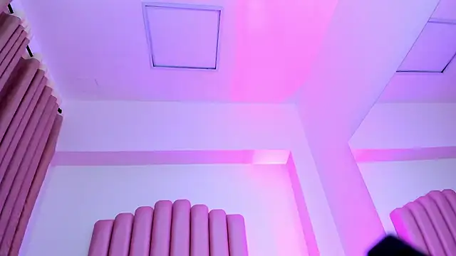 Lana_fox01 live