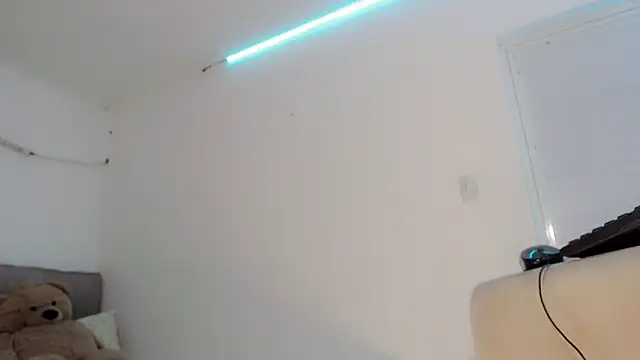 nicoledollts live