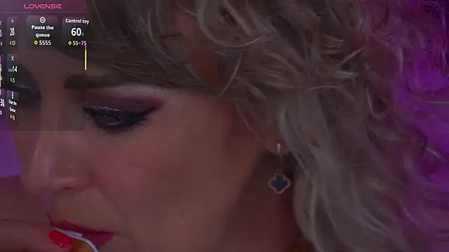 CandyLadyyy live