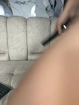 Mely_Irnow live