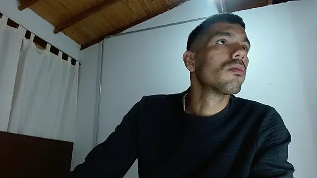 JohanyLatino live