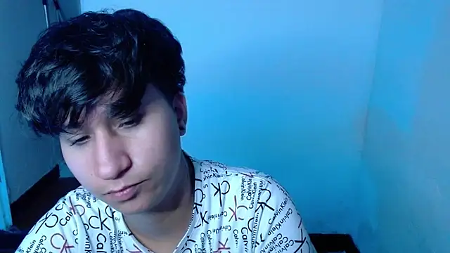 Im_Milan_Rs live