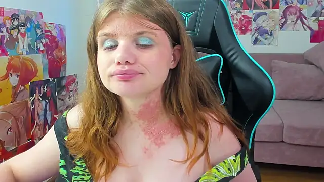 ChloeHalses live