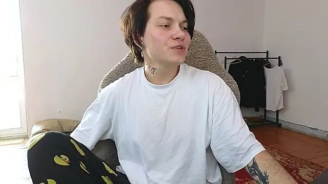 esajukyy live