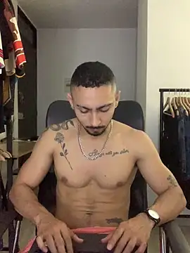 NicolasChest_xxx live
