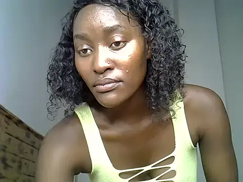 Secretary_sandie live