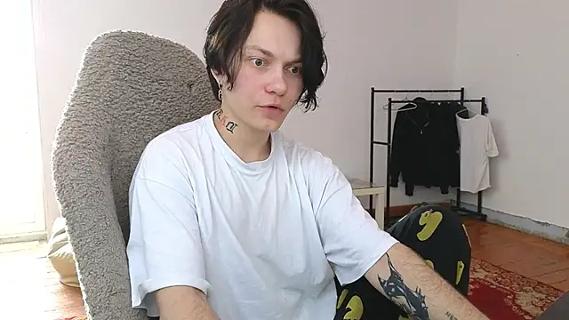 esajukyy live