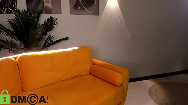 FlirtyAura live