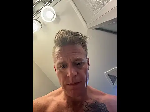 DILFiGuess1 live