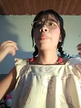 Dolli_virginpussy live