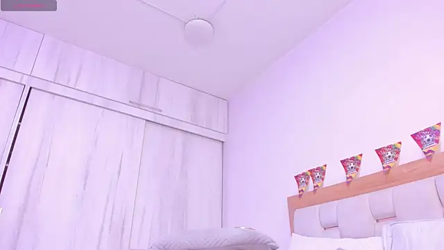 megan_rous_ live
