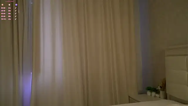 EleneButton live