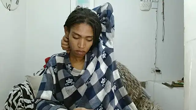 angelamarie1 live