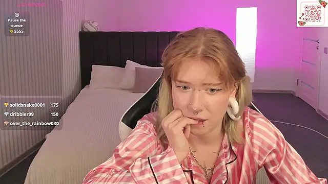 Elira_Vane live