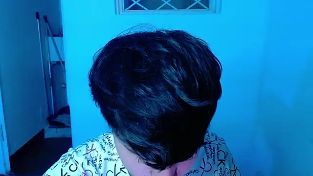 Im_Milan_Rs live