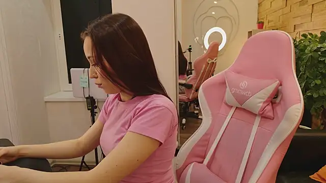 Zoey_Neal live