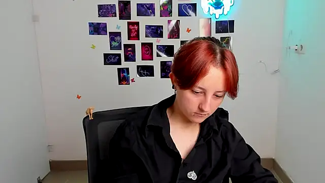 Dilara_Kiss_ live
