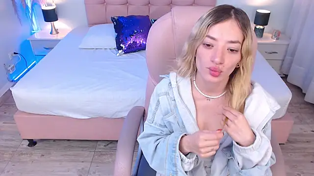 zoe_jones13 live