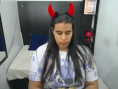 _bella_ebony_ live