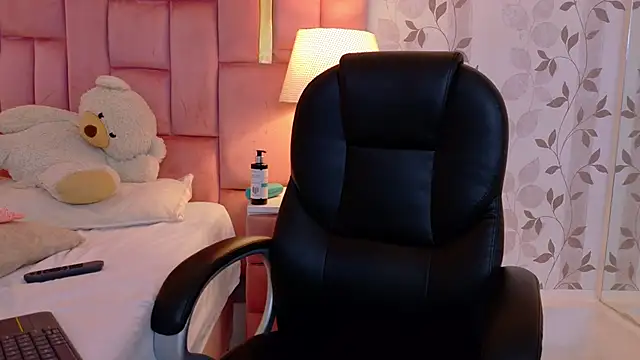 ScarletJons live