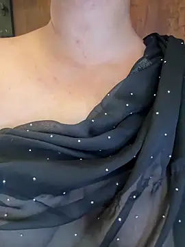 SURBHI__9 live