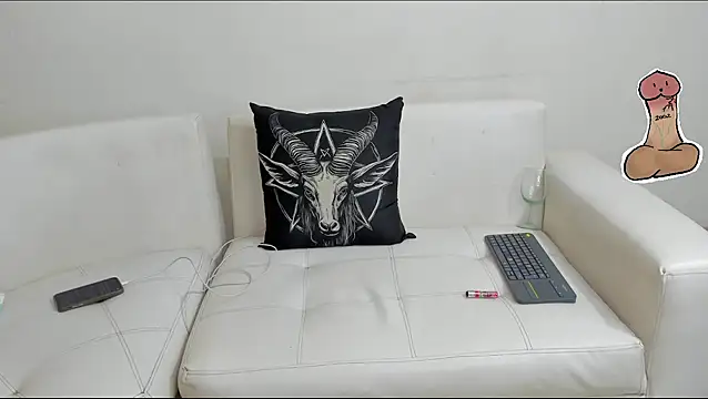 ThomasThundr live