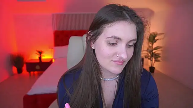 EmmyCharmm live
