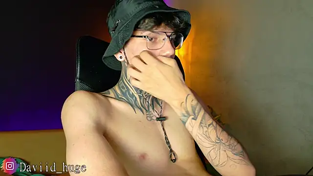 david_huge live
