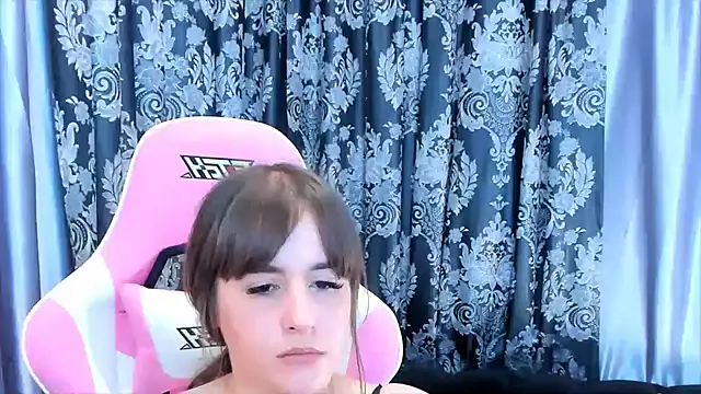 KamilaFoxy live