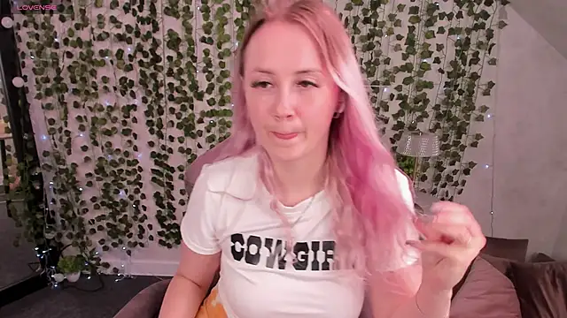 Jooyce_Howward live